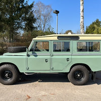 Landrover Series 109 fully restored