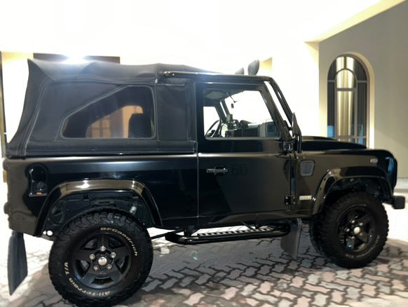 Landrover Defender 90 SVX cabriolet