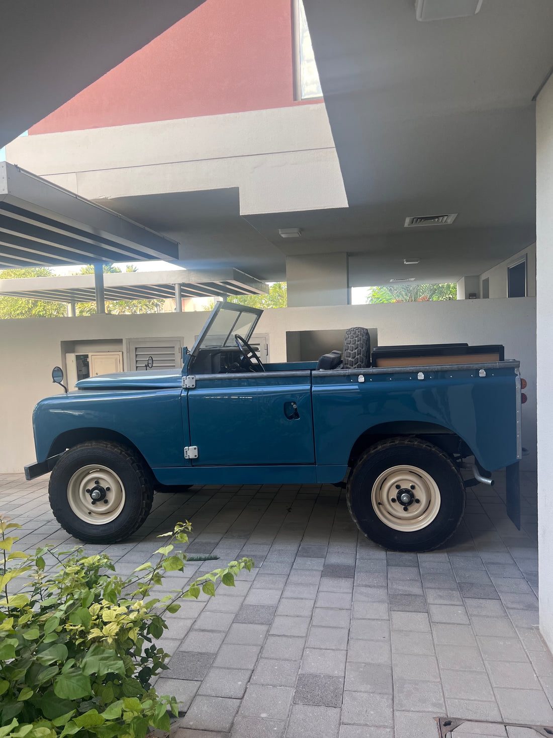 Landrover Series 3 fully restored