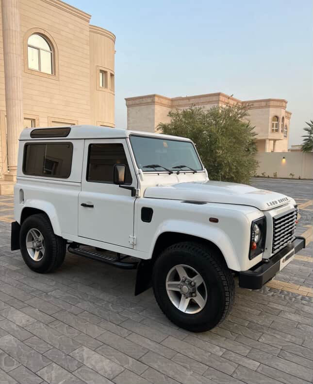 Landrover Defender 90 only 38,000 kms