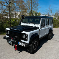 Land Rover Defender Adventure 110 2016