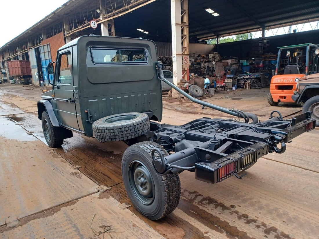 Mercedes Benz G290GD Pickup truck