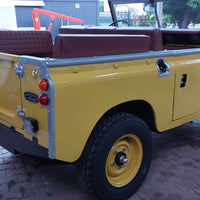 Landrover Series 3 1974. Yellow