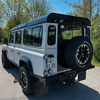 Land Rover Defender Adventure 110 2016