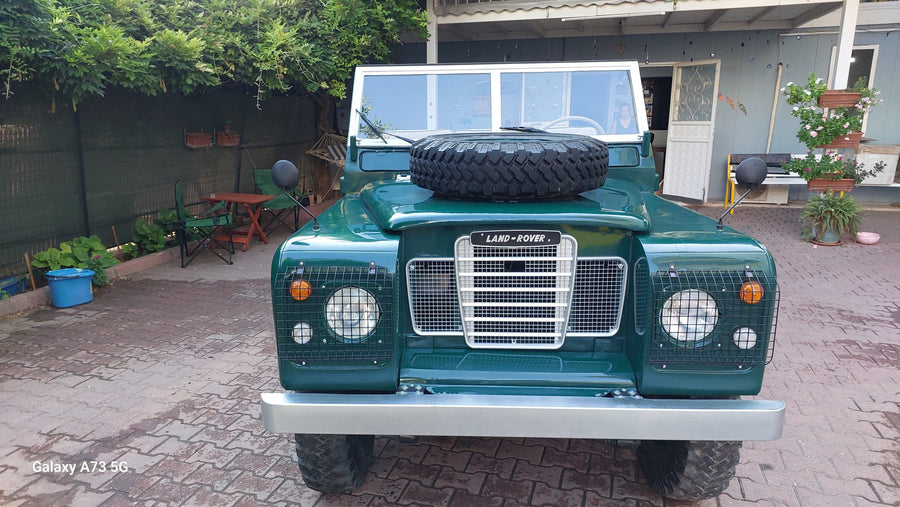 Landrover Series 3. 1973 Green