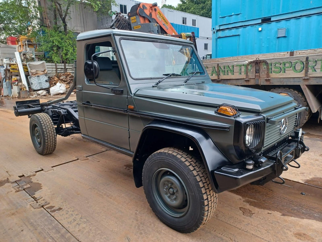 Mercedes Benz G290GD Pickup truck