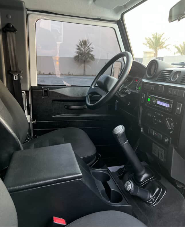 Landrover Defender 90 only 38,000 kms
