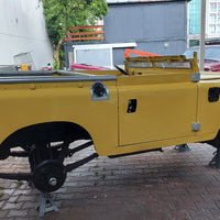 Landrover Series 3 1974. Yellow