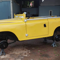 Landrover Series 3 1974. Yellow