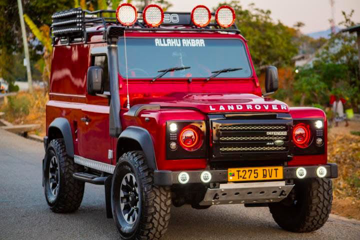 Fully Restored Land Rover Defender 90