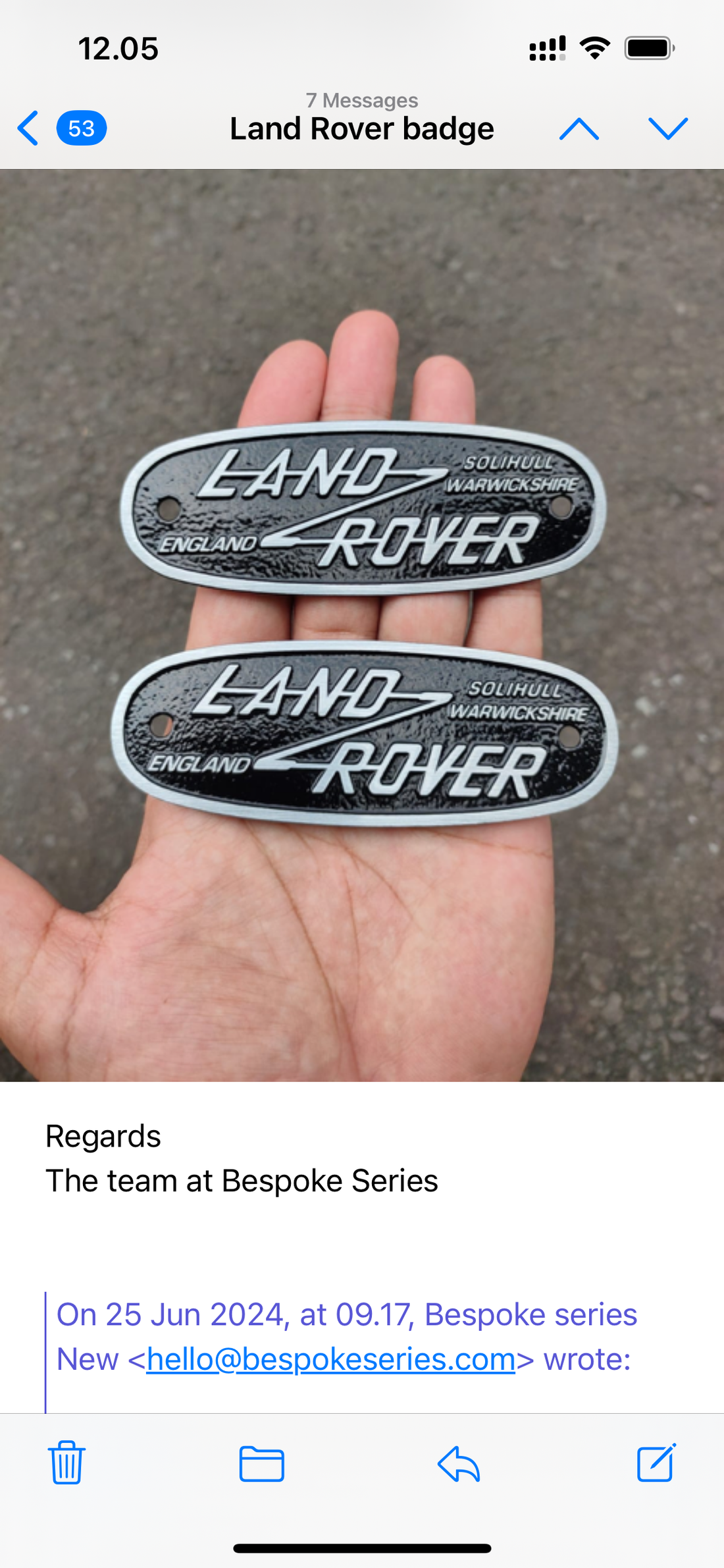 The Land Rovers badge order