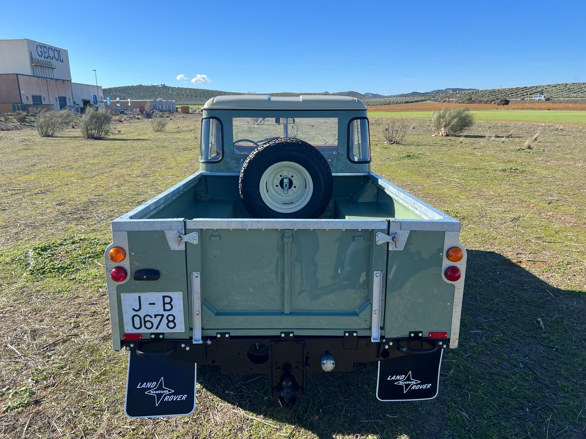 SOLD. Landrover Santana 109 pickup 1974
