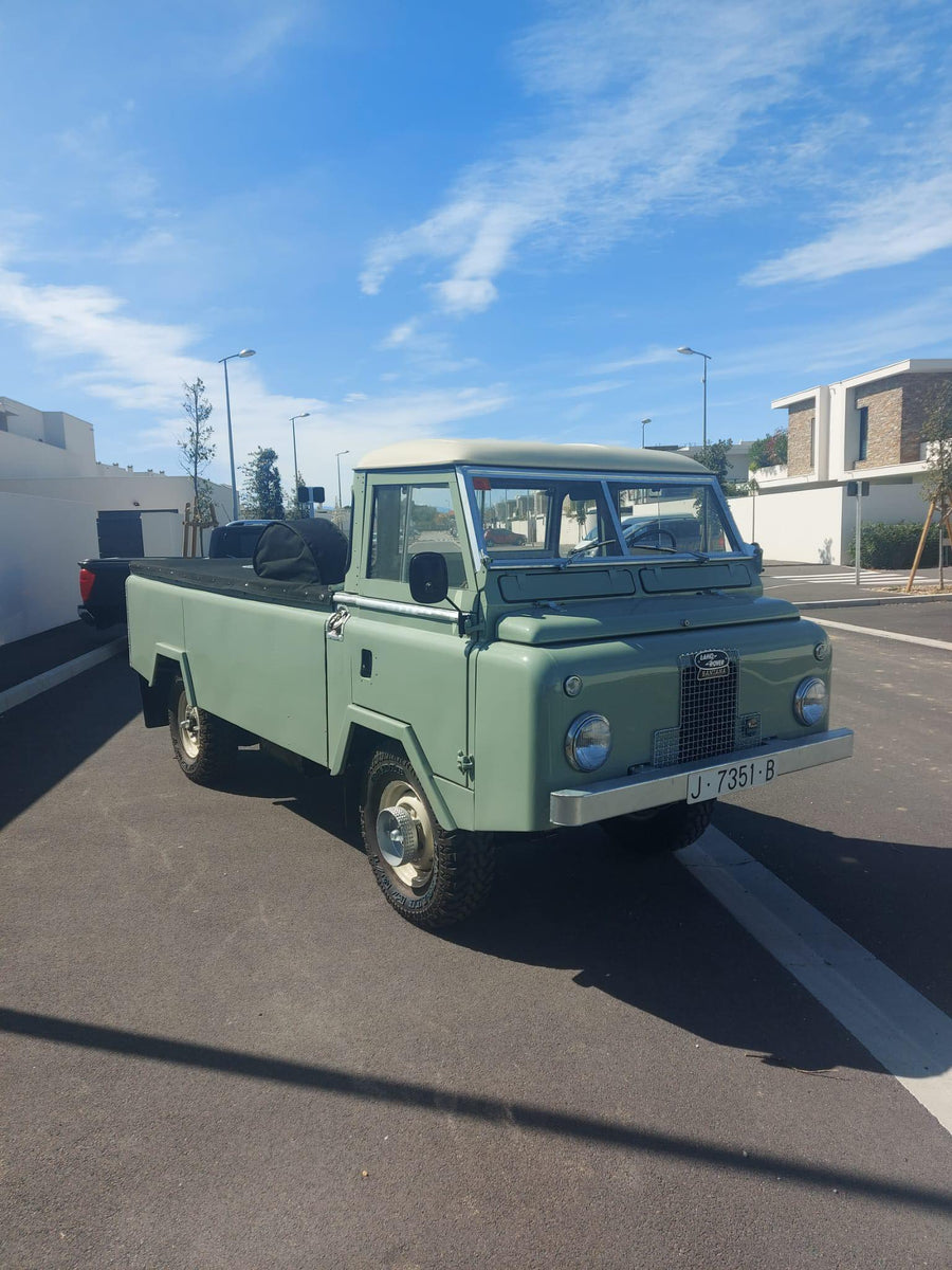 Landrover limited edition Santana 1300