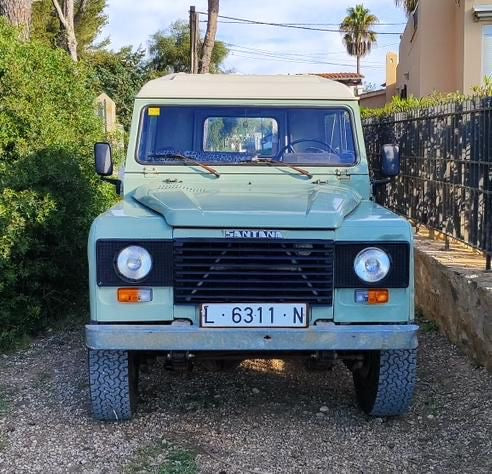 Land Rover Santana 88