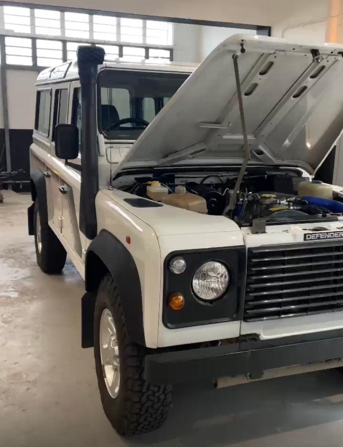 New Land Rover Defender 110 300 TDI  1994