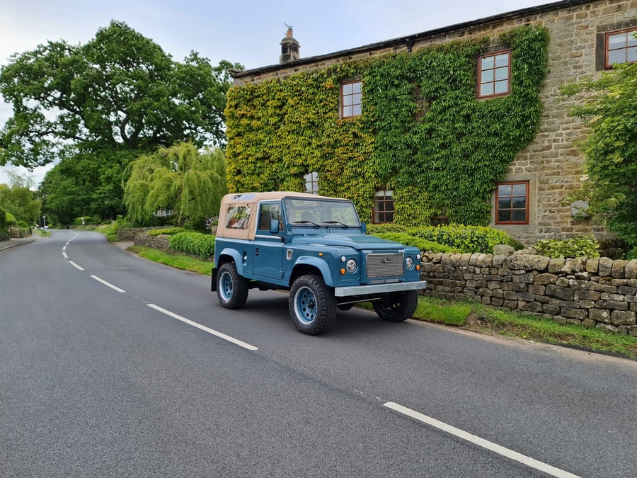 Landrover Defender 90 Heritage – Fully Restored 1996