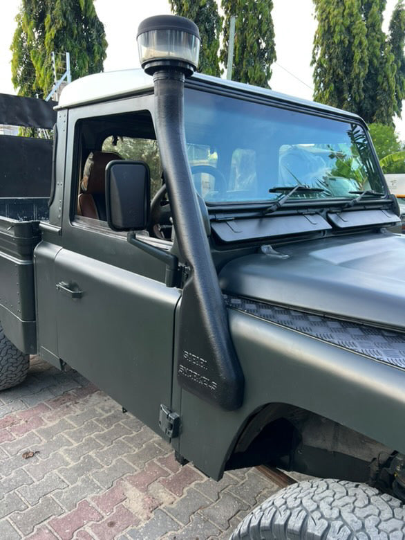 Landrover Defender 110 truck