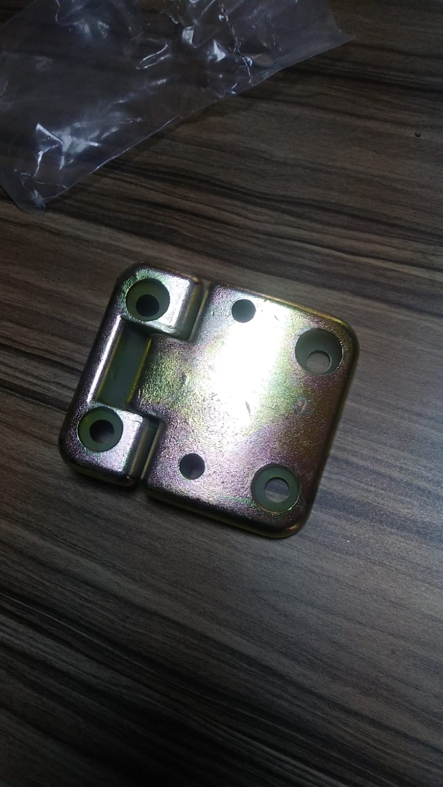 Series hinges