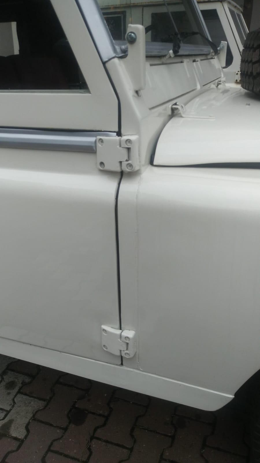 Series hinges