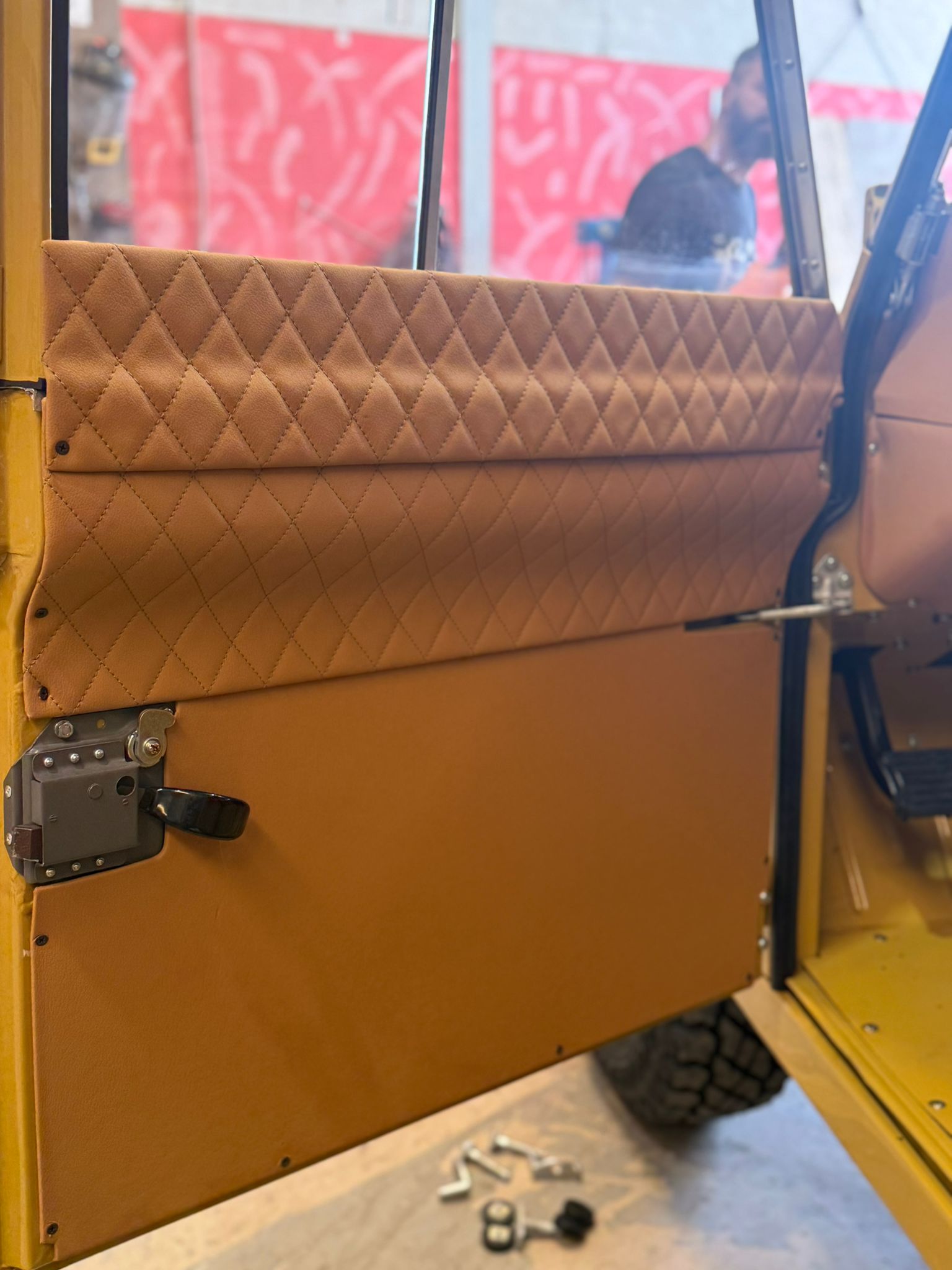 Bahama Gold — palette and works 6