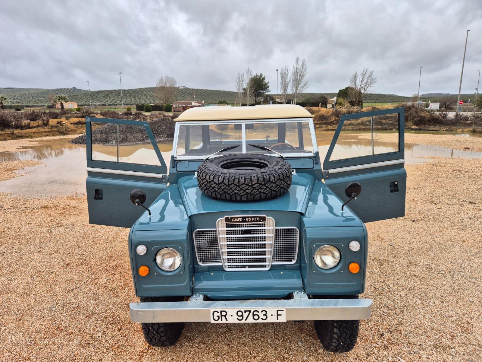 Blue — palette and works 12